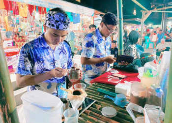 Korelasi Kopi: Meracik Kenangan Ayah dalam Secangkir Kopi yang Aman di Lambung