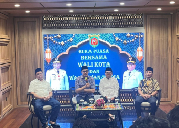 Bukber Bareng Wartawan, Andi Harun Ajak Pers Kawal Pembangunan Samarinda