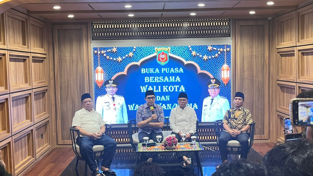 Sewa Defender Rp160 Juta/Bulan Disorot, Andi Harun Minta Inspektorat Audit Kendaraan Dinas