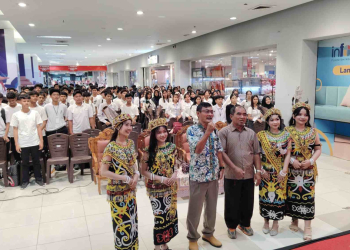 MPLS Jilid II SMK Medika Samarinda Diikuti Peserta dari Berbagai Daerah, Mus Mulyadi Bekali Karakter 240 Siswa