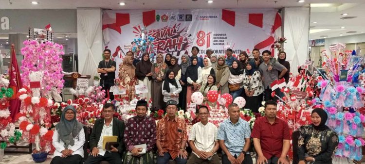 3.420 Telur Merah Putih dan Khataman Al-Qur’an Warnai Festival HUT RI SMK Medika Samarinda